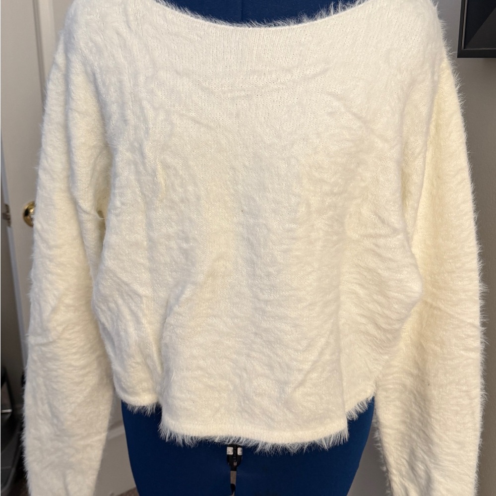 Anthropologie White Crew Neck Sweater with Cozy Texture and Relaxed Fit